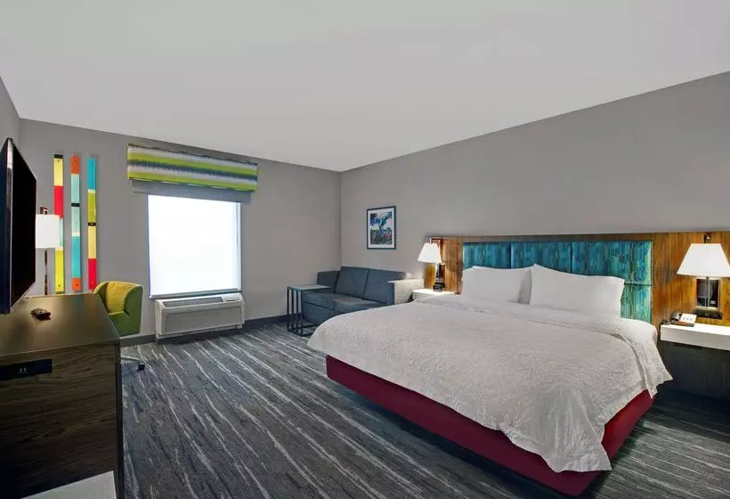 Hampton Inn & Suites Syracuse Dewitt