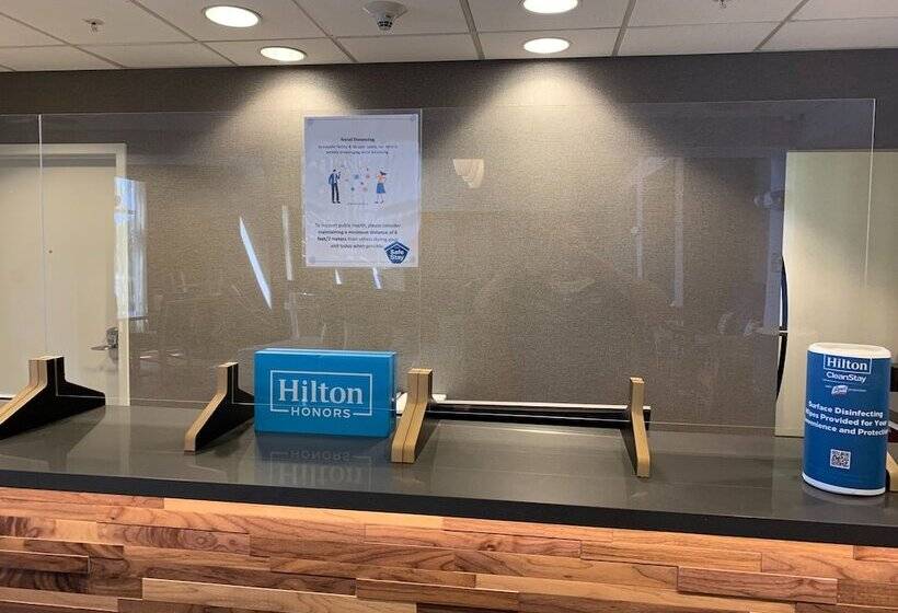 Hampton Inn & Suites Syracuse Dewitt