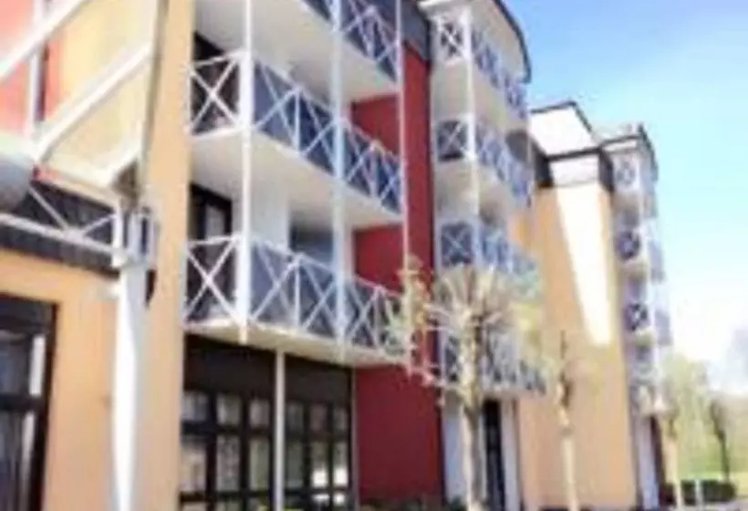 בית מלון כפרי Am Park