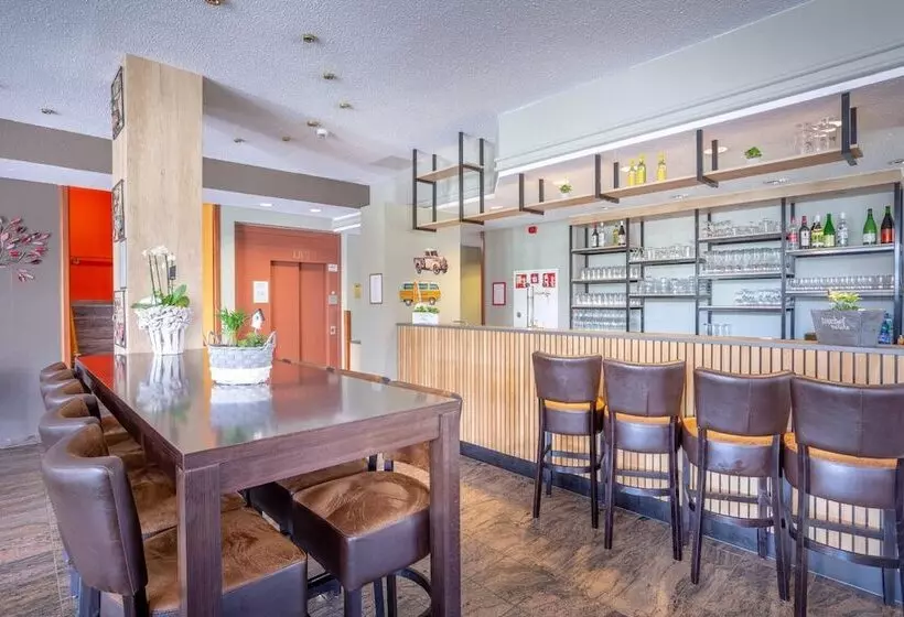 בית מלון כפרי Am Park