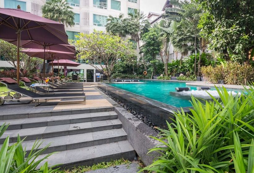 هتل Aspira 12th Avenue Asoke Sukhumvit