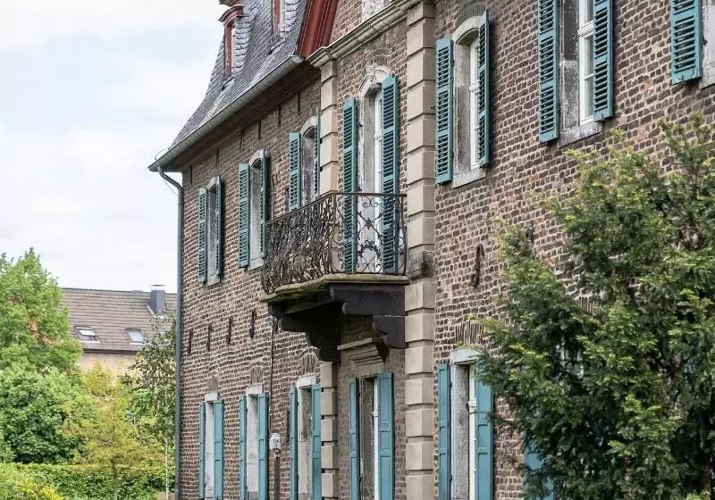 هتل Boardinghouse Burgpark