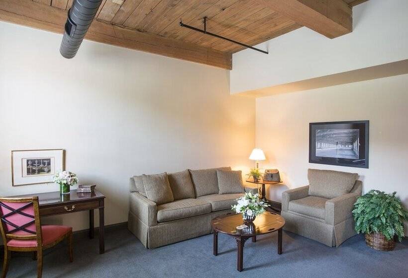 فندق Cork Factory