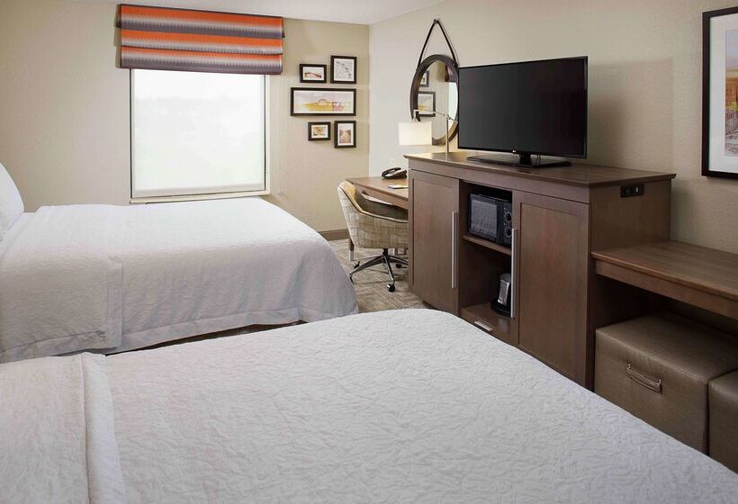 호텔 Hampton Inn Garden City Long Island