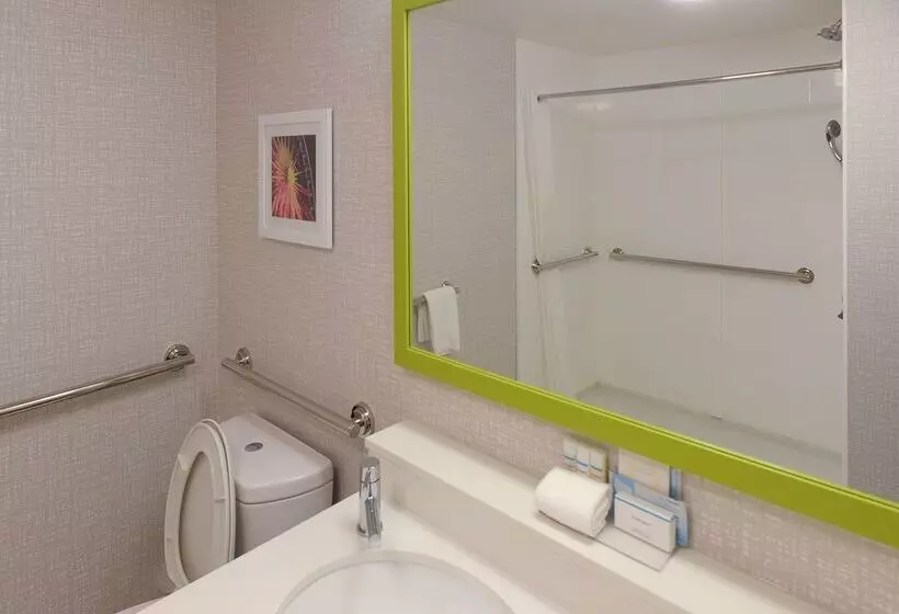 בית מלון כפרי Hampton Inn & Suites Atlsix Flags