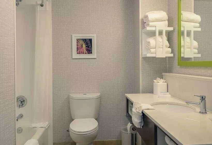 בית מלון כפרי Hampton Inn & Suites Atlsix Flags