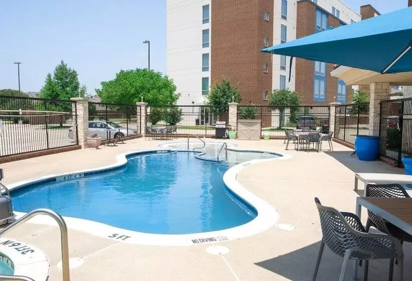 Отель Hampton Inn & Suites Dallas/lewisvillevista Ridge Mall, Tx
