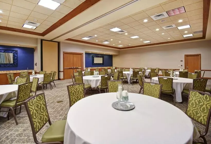 Отель Hampton Inn & Suites Salt Lake Citywest Jordan