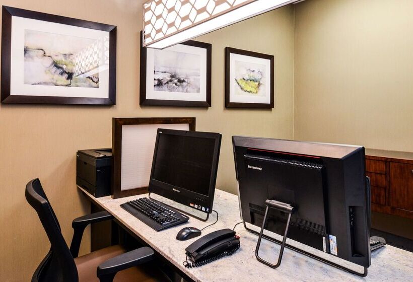 فندق Homewood Suites By Hilton Fresno