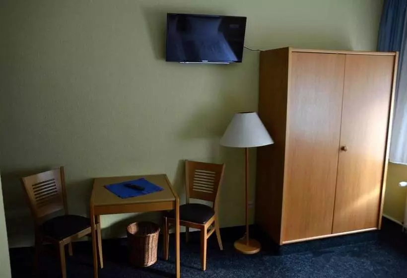 Отель Landgasthof Schwabhausen