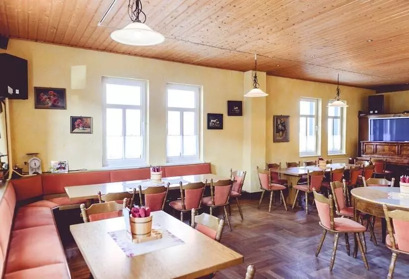 Отель Landgasthof Schwabhausen