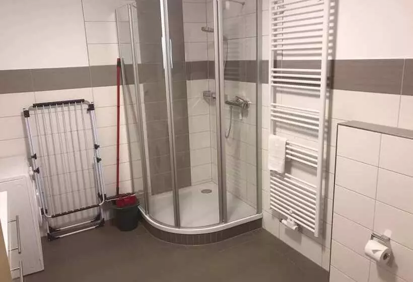 Отель Landgasthof Schwabhausen