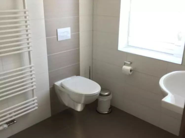 Отель Landgasthof Schwabhausen