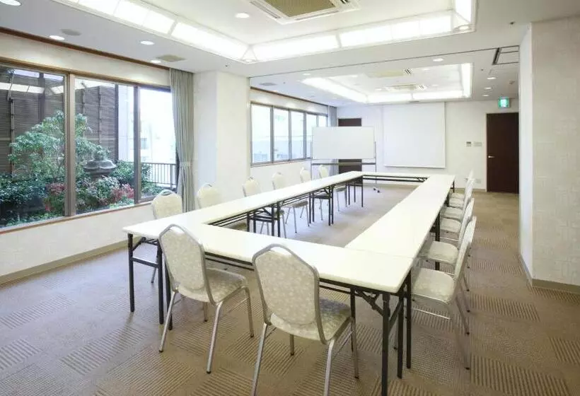 호텔 Okayama Koraku