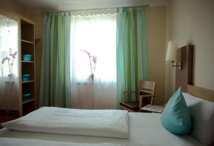 Отель Petersburg Superior