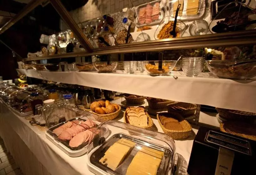 هتل Petersburg Superior