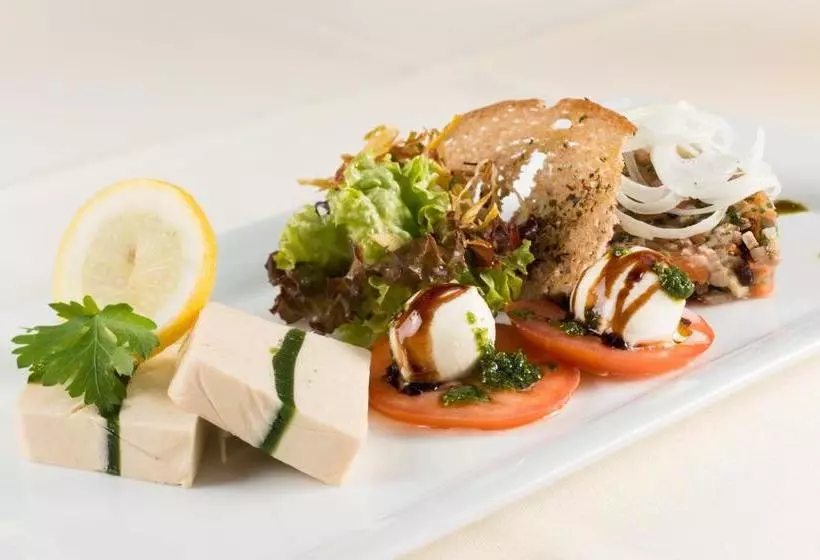 Отель & Restaurant Waldschloss