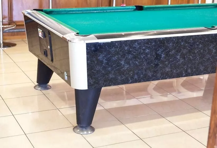 Anixis Hotel & Apartments