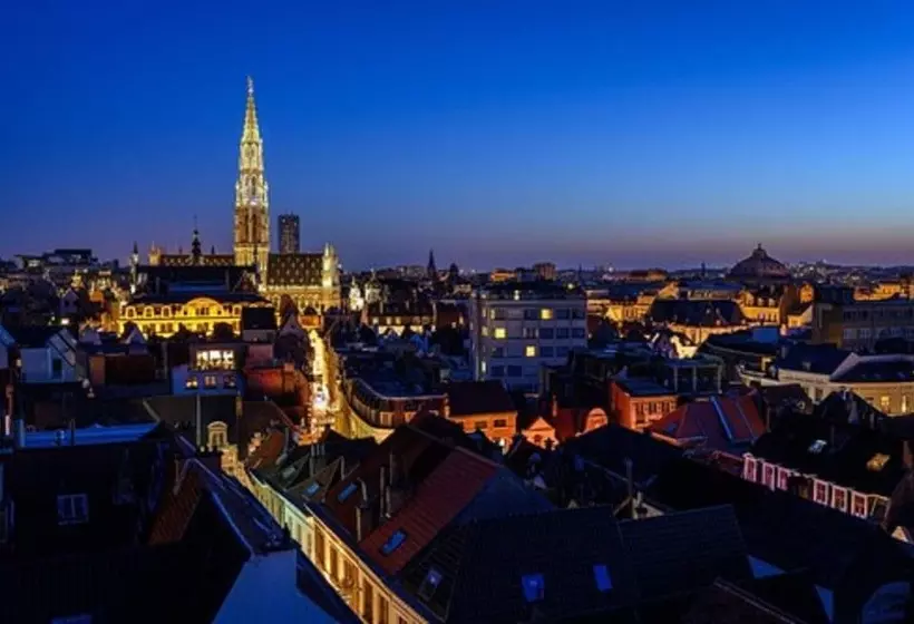 B Aparthotel Grand Place