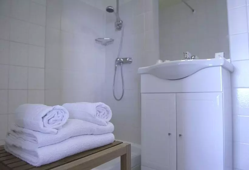 בית מלון כפרי Azur