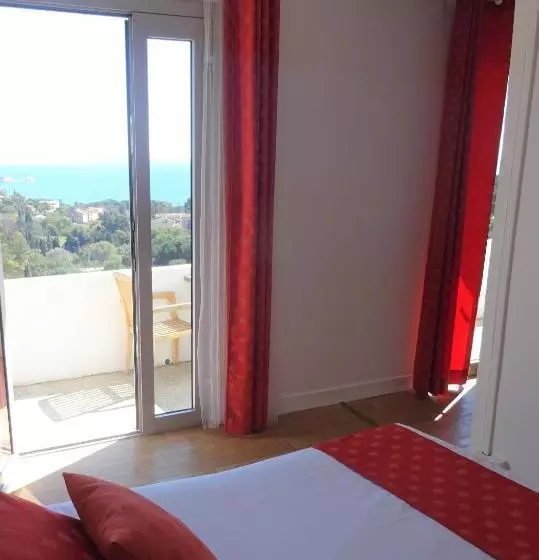 בית מלון כפרי Azur