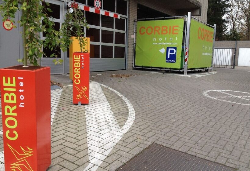 هتل Corbie Geel