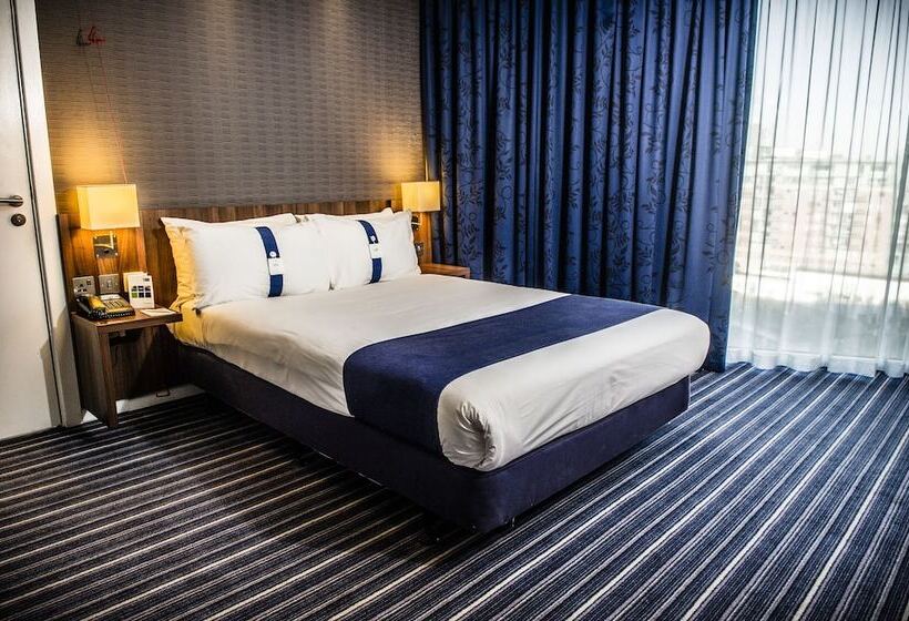 فندق Holiday Inn Express Manchester City Centre, An Ihg