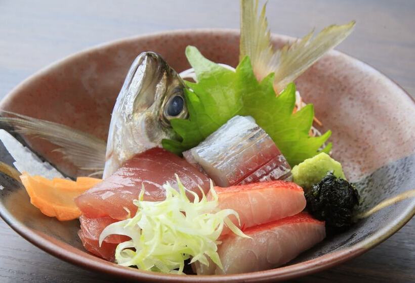 Отель Izu Ippeki Lake Lakeside Terrace