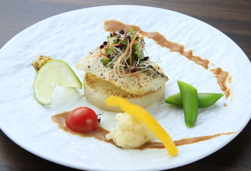 Отель Izu Ippeki Lake Lakeside Terrace