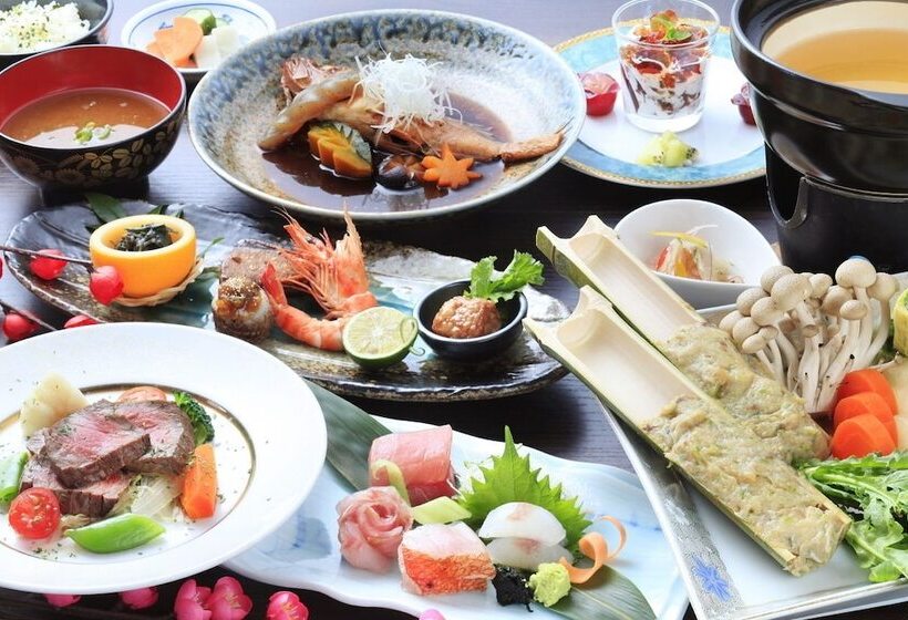 Отель Izu Ippeki Lake Lakeside Terrace