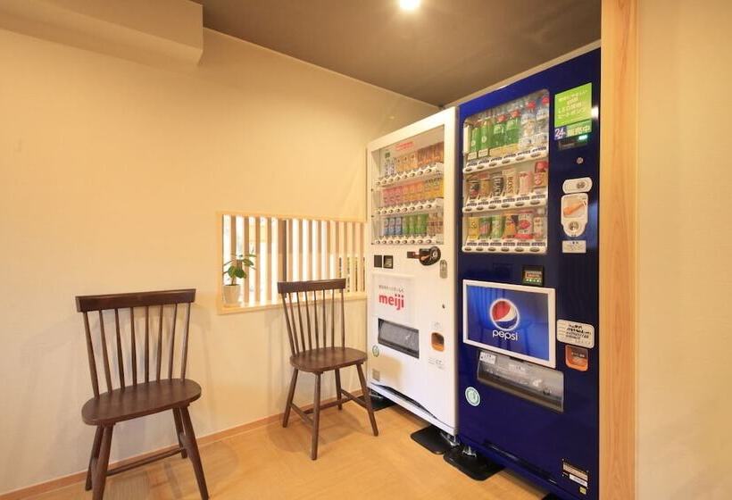 Отель Izu Ippeki Lake Lakeside Terrace