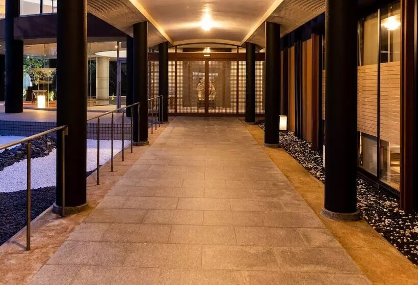 Apa Hotel & Resort Kaga Katayamazu Onsen Kasuikyo