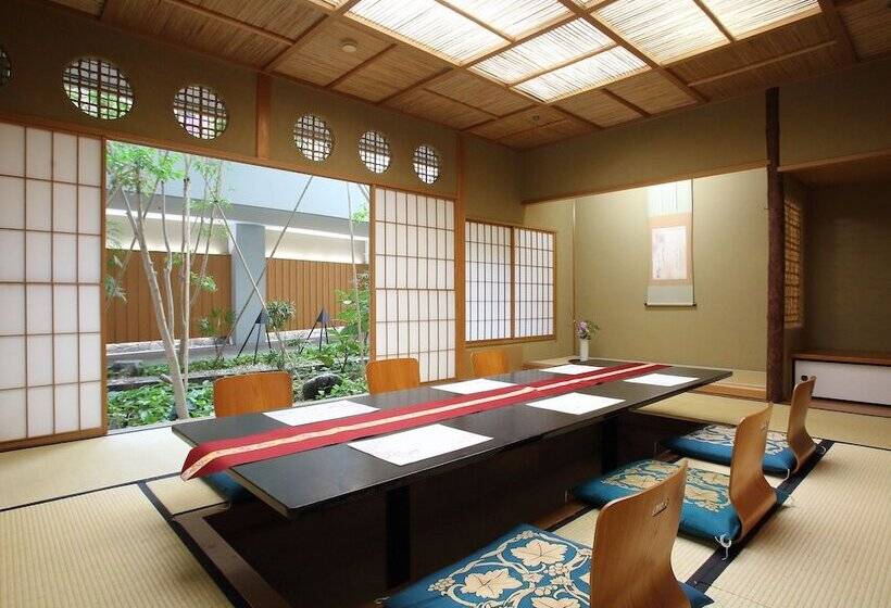 Apa Hotel & Resort Kaga Katayamazu Onsen Kasuikyo