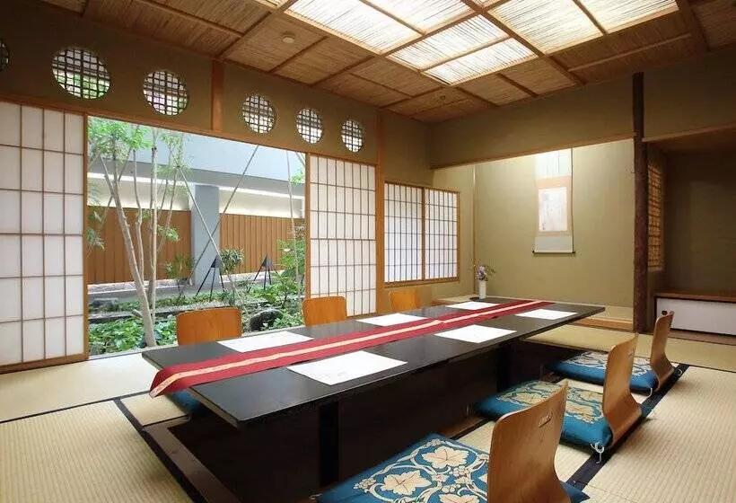 Apa Hotel & Resort Kaga Katayamazu Onsen Kasuikyo