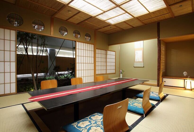 Apa Hotel & Resort Kaga Katayamazu Onsen Kasuikyo