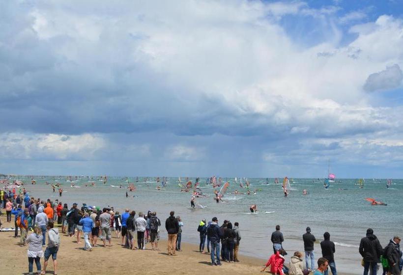 Отель Résidence Goélia Les Jardins De Phoebus