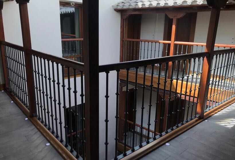 هتل Posada Del Leon De Oro Boutique