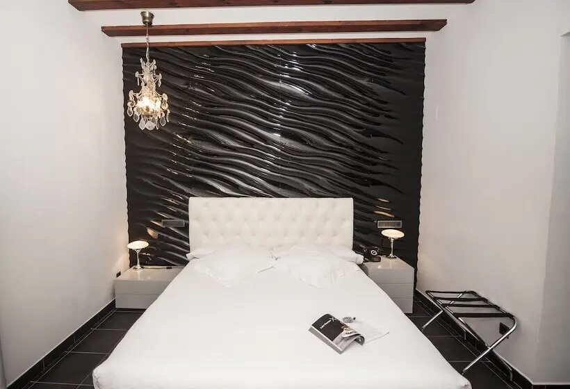 هتل Posada Del Leon De Oro Boutique