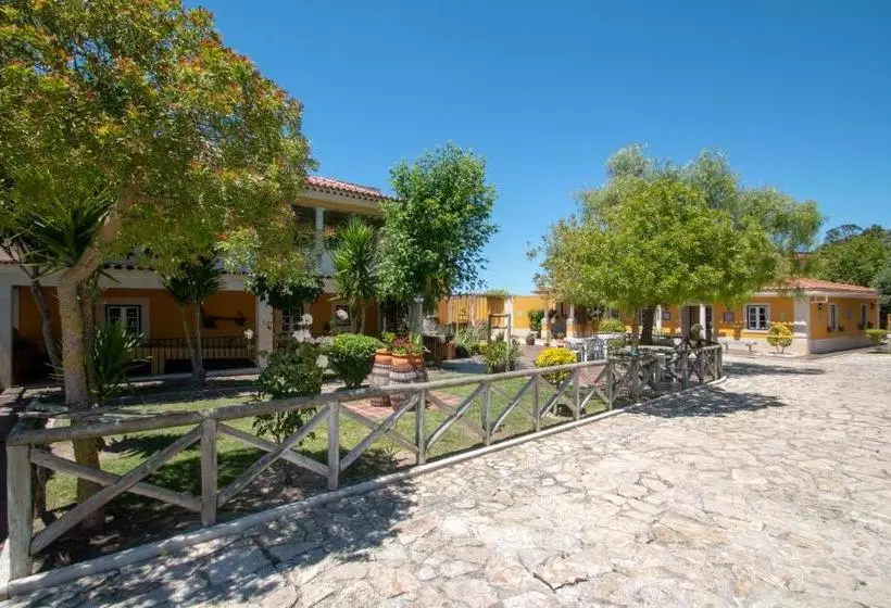 Отель Quinta Da Azenha óbidos