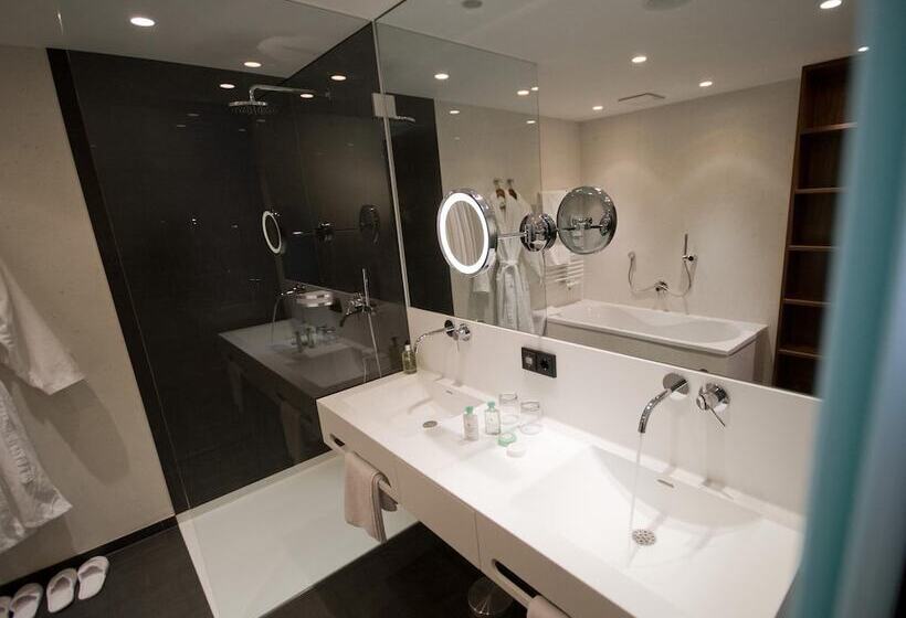 Alpenparks Hotel & Apartment Taxacher