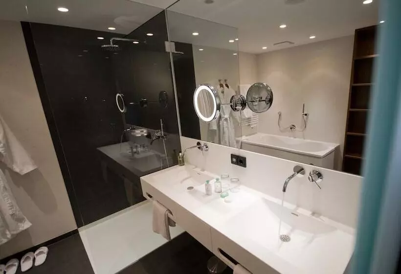 Alpenparks Hotel & Apartment Taxacher