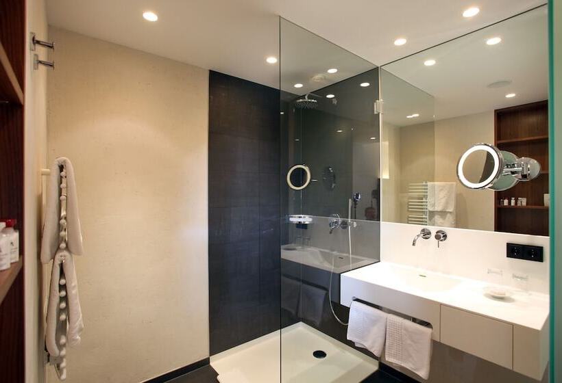 Alpenparks Hotel & Apartment Taxacher