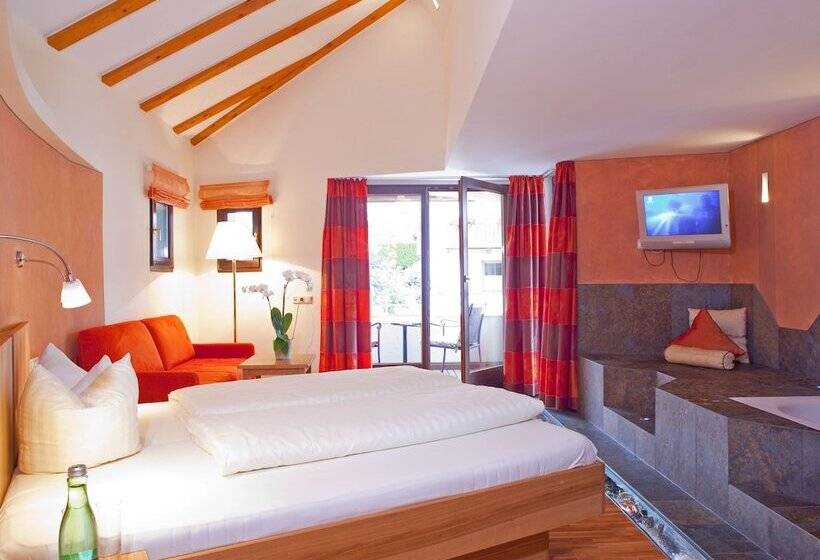 בית מלון כפרי Tirol Fiss 4sterne Superior