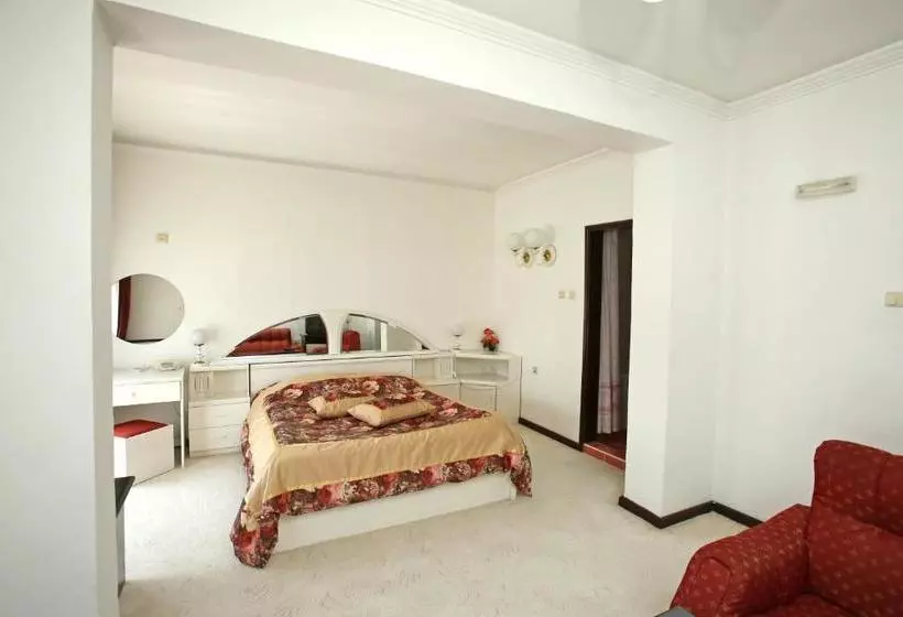 酒店 Splendid Ruse