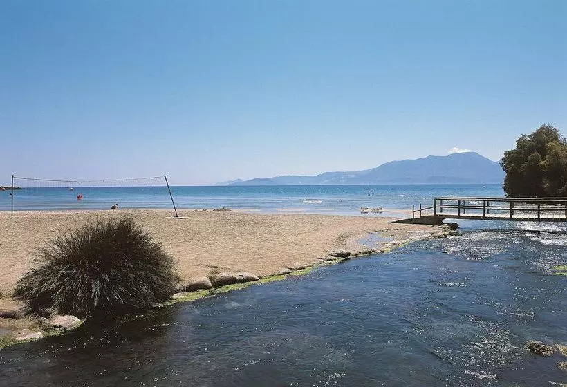 ホテル Almiros Apartments