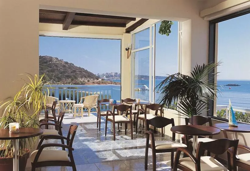 ホテル Almiros Apartments