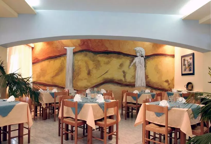 ホテル Almiros Apartments