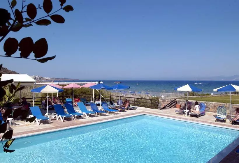 ホテル Almiros Apartments