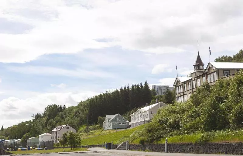 בית מלון כפרי Akureyri