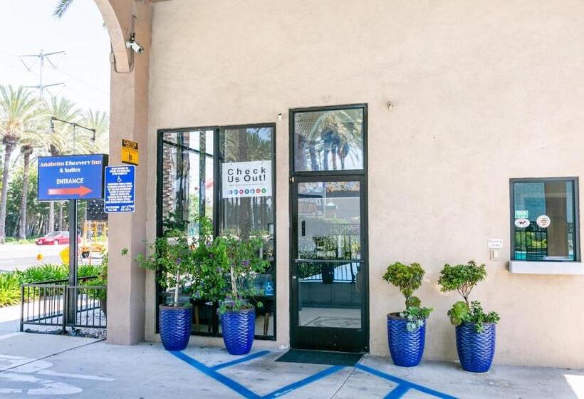 호텔 Anaheim Discovery Inn And Suites
